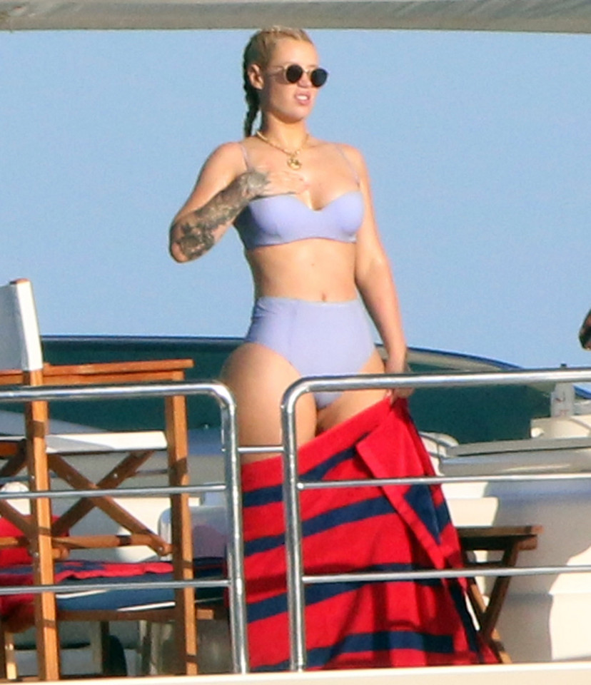 Iggy Azalea w bikini