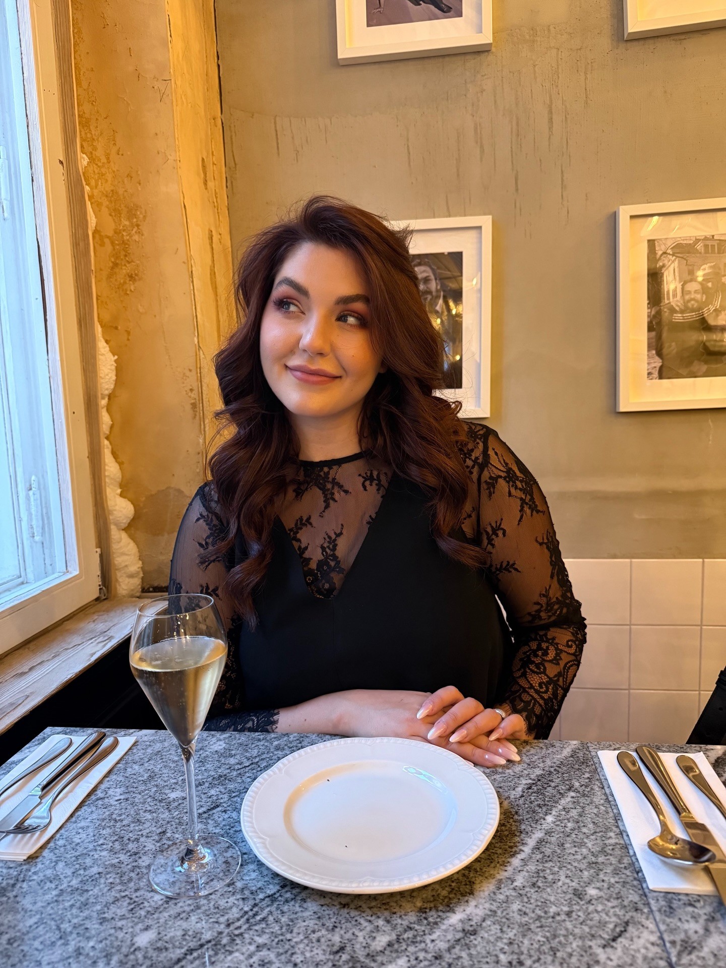 Speváčka Celeste Buckingham.