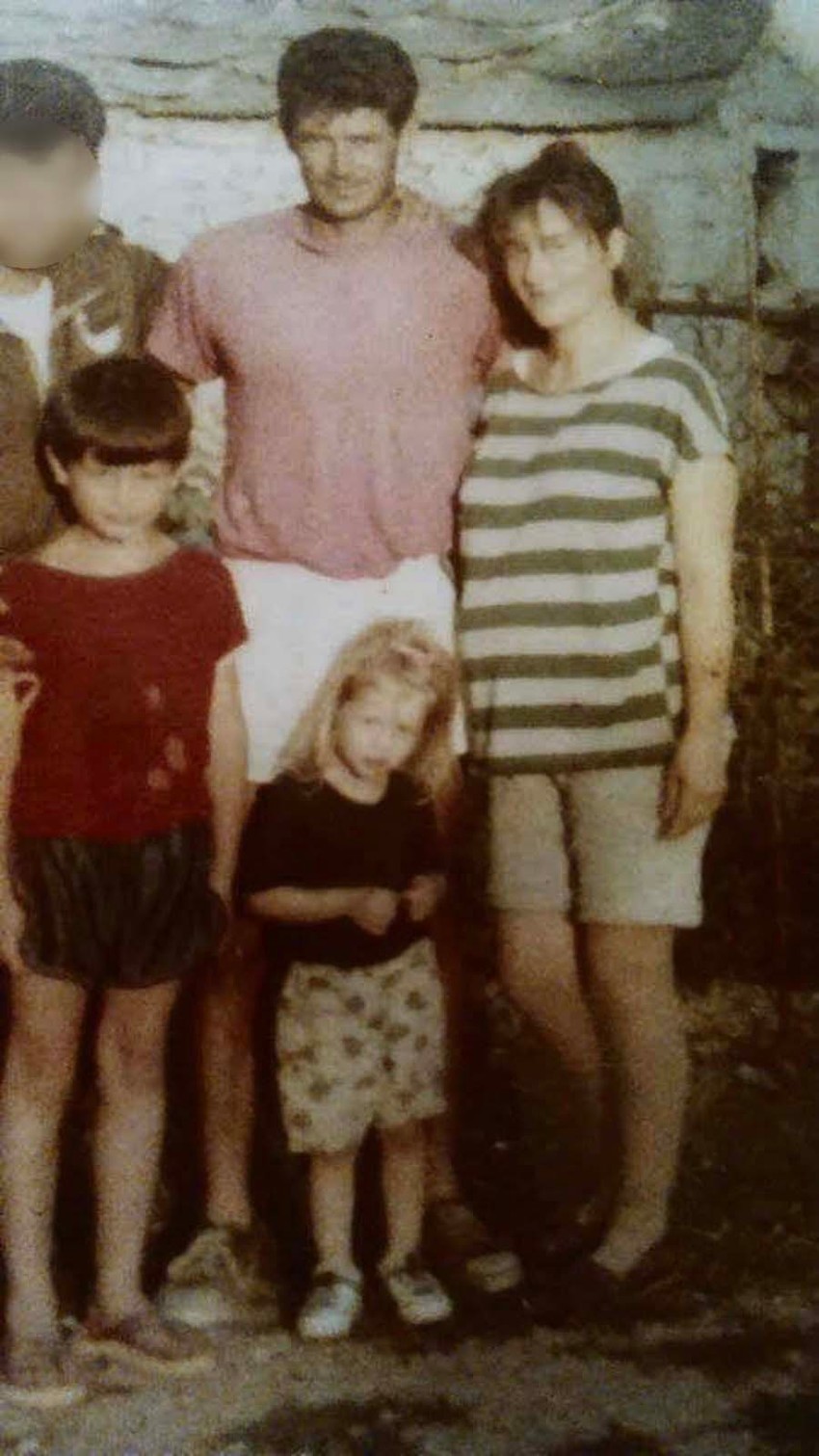 Savo Stijelja sa ocem Mirkom i majkom Vedranom