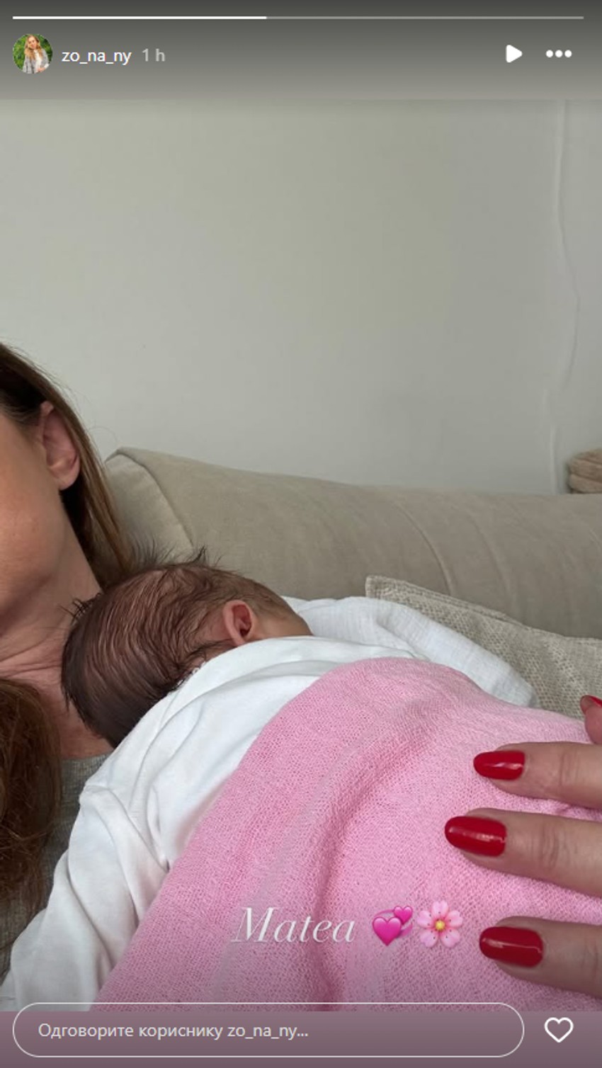 Zorica Nakić sa unukom