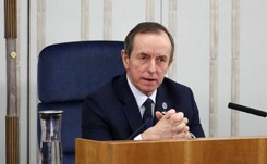 Grodzki kontra Pęk ws. uchwały o JPII.  'Jeżeli będzie reagować na każdą próbę ataku, to...'