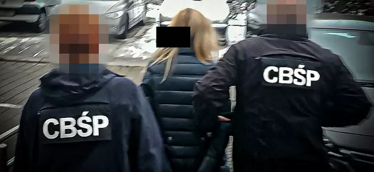 Policja rozbiła gang złodziei samochodów - kradli, legalizowali i je sprzedawali