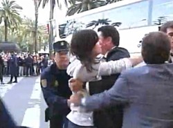 Kobiety kochają piłkarzy. Zobacz, jak bardzo