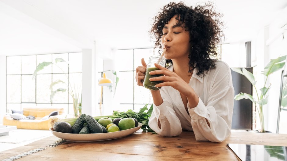 Jaki blender do smoothie wybrać na lato?