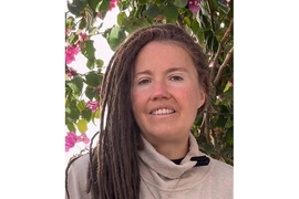 "PRLJAVA ISCELITELJKA" iz Rusije tvrdi da je IZLEČILA 10.000 LJUDI i da se nije kupala 3 godine, a kad je pokazala sina ljudi su odmah skočili: "Hitno zovite LEKARA I SOCIJALNU SLUŽBU"