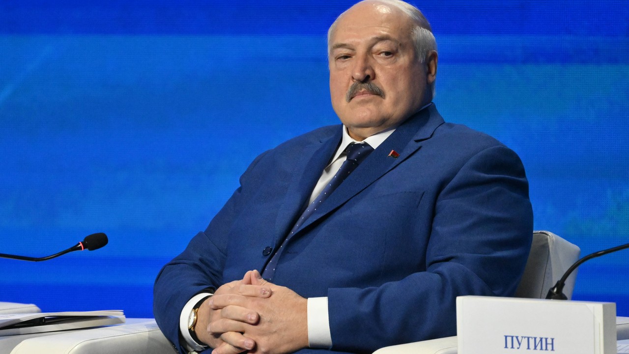Polak wśród więźniów uwolnionych przez Łukaszenkę. Białorusini podają jego nazwisko