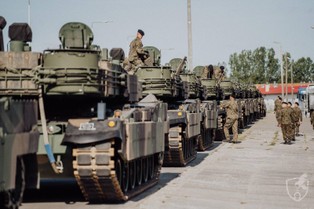 To będzie rekordowy rok. Dostarczono ponad 40 czołgów. Armia czeka na dużo więcej