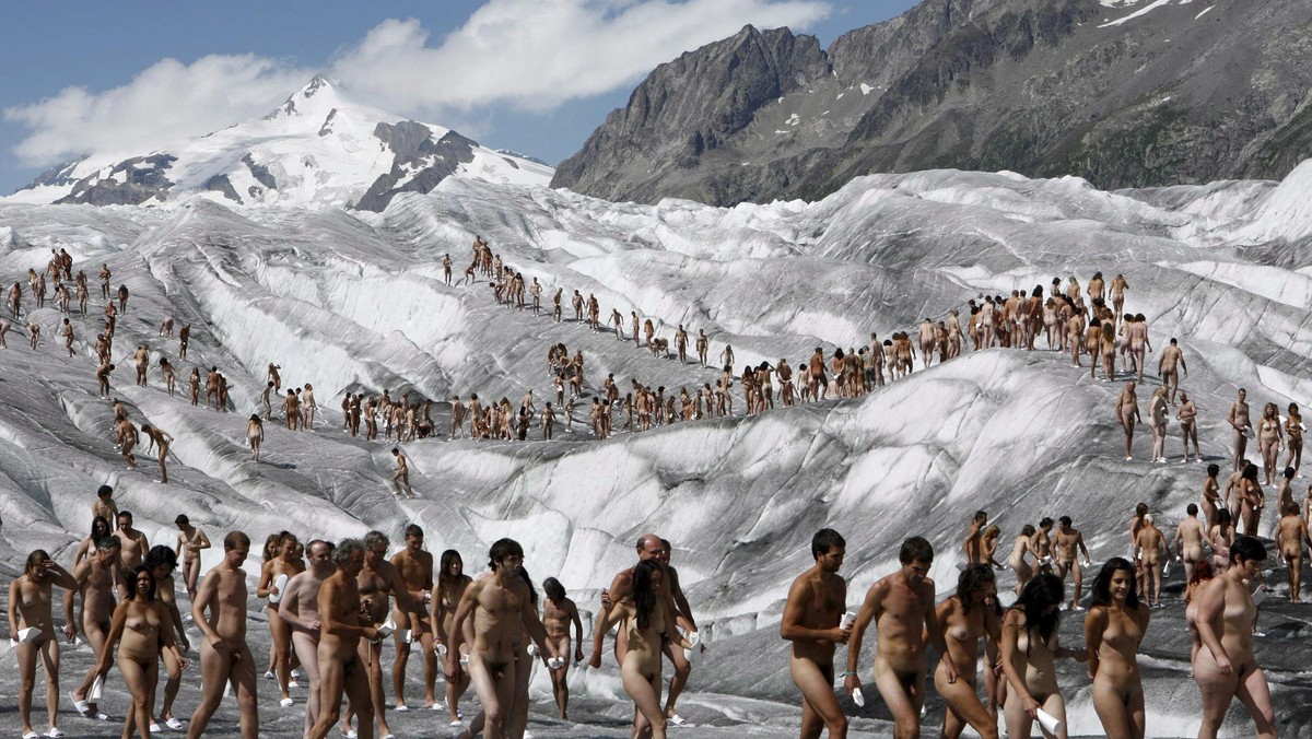 SZWAJCARIA GREENPEACE SPENCER TUNICK LODOWIEC