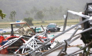 Indonezja: 222 ofiary śmiertelne, 843 rannych w wyniku tsunami