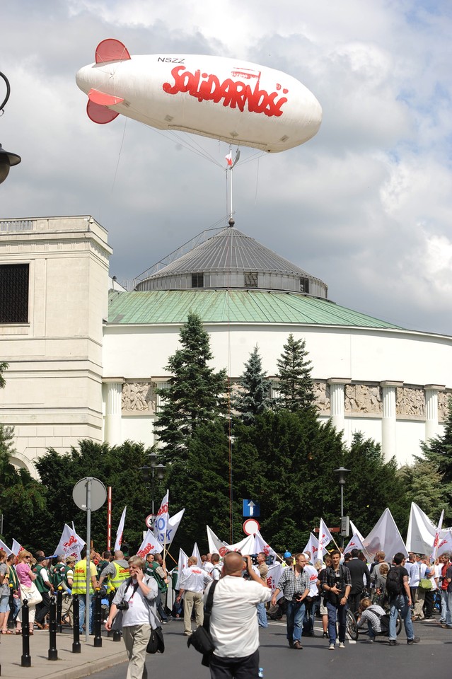 NSZZ "Solidarność": dość biedy