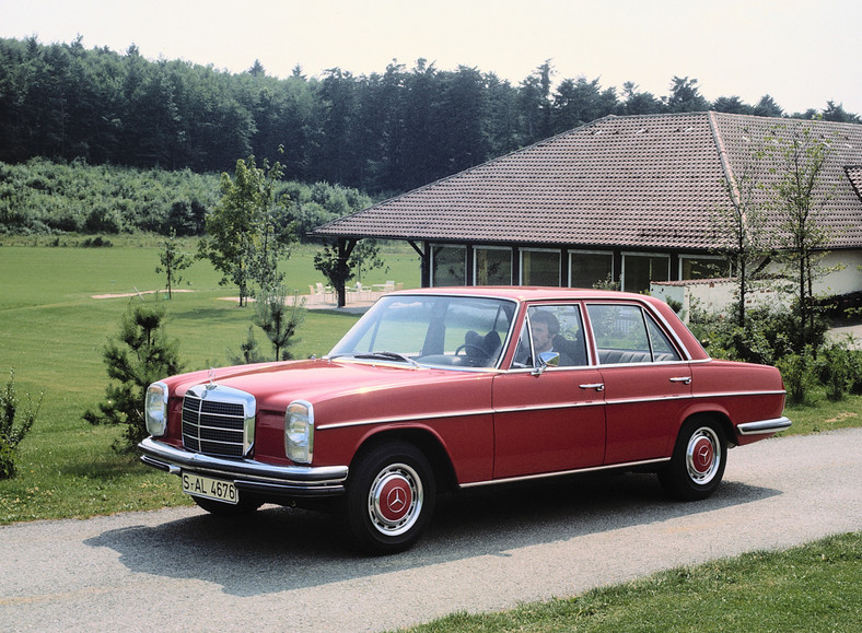 50 lat Mercedesów W 114/115