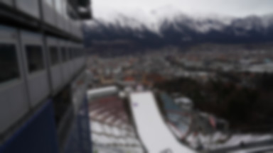 Turniej Czterech Skoczni: Śnieżyca w Innsbrucku, organizatorzy ściągnęli posiłki. Mają jednak inne zmartwienie