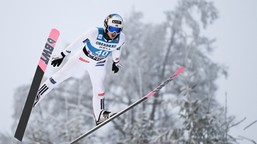 norwescy skoczkowie okradzeni w niemczech. złodzieje zabrali kaski, gogle, kurtki i rękawice