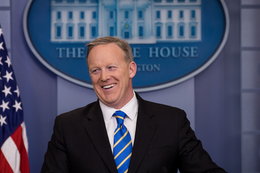 There's a 'fraternity' of former White House press secretaries that includes Sean Spicer