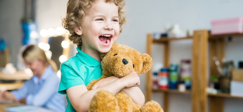 Dzień Pluszowego Misia. Dlaczego przytulanki są tak ważne dla dzieci?