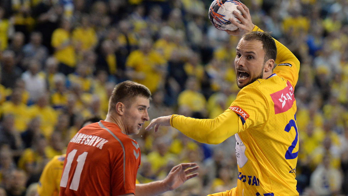 Piłkarze ręczni Vive Tauronu Kielce pokonali Mieszkow Brześć 33:30 (14:14) w meczu rewanżowym 1/8 finału Ligi Mistrzów. W pierwszym spotkaniu również lepsi byli Zółto-biało-niebiescy (32:28) i to oni awansowali do najlepszej ósemki prestiżowych rozgrywek. W walce o Final Four zmierzą się z lepszym z pary Montpellier HB - SG Flensburg-Handewitt. W pierwszym spotkaniu wygrał niemiecki klub 28:27.