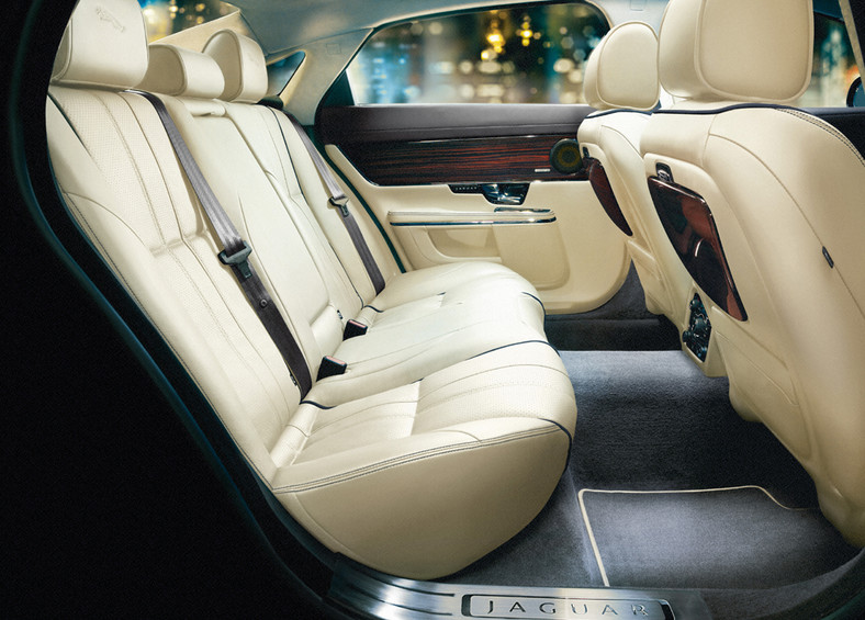 Jaguar XJ: Jaguar na miarę XXI wieku