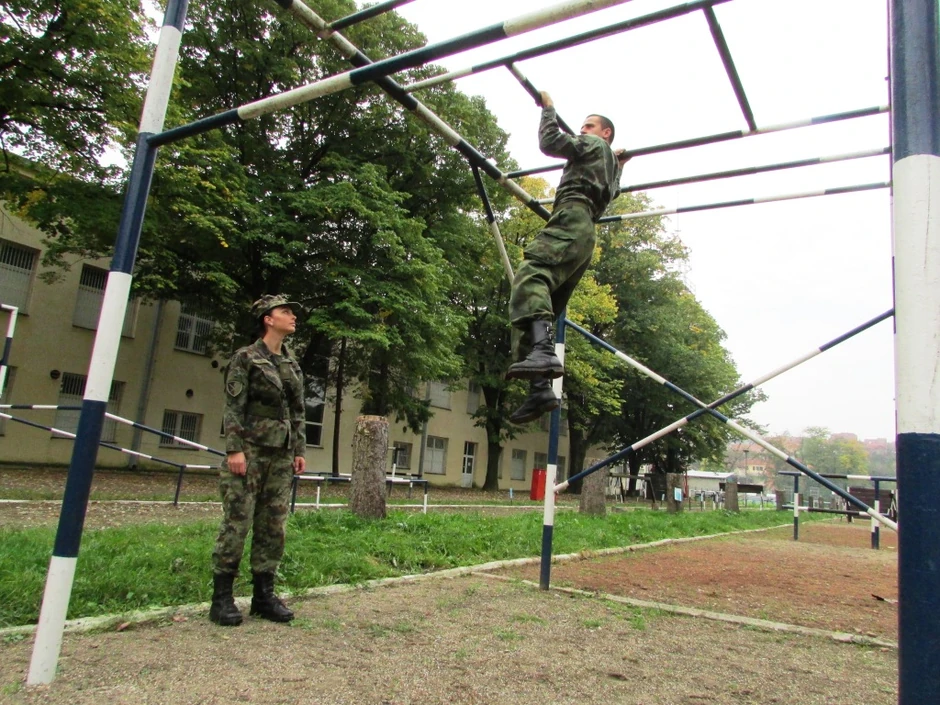 Poligon sa preprekama u valjevskoj kasarni