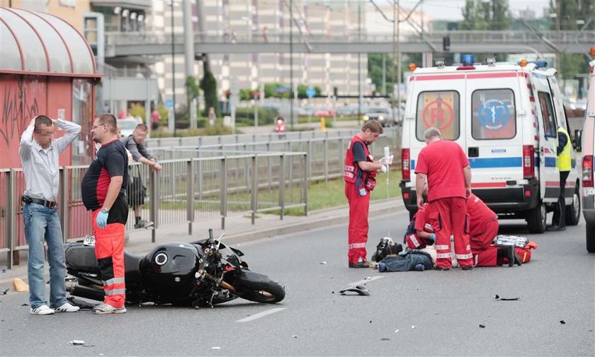 Tragiczny wypadek przed Galerią Mokotów. Drastyczne ZDJĘCIA