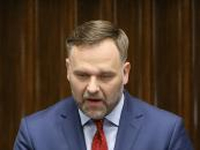 Kolejnym krokiem - zapowiedział minister skarbu - będą postępowania przed sądami i zawiadomienia do prokuratury