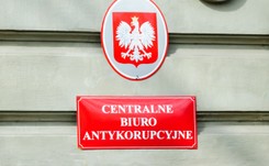 CBA prześwietla luksusowe ferrari california, którym jeździł wiceprezes PZU