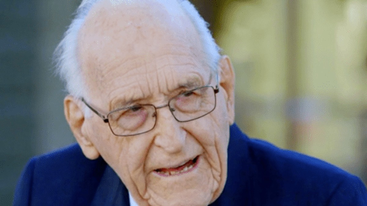 Kardiohirurg koji je doživeo 104 godine otkrio da ova hrana čuva srce i krvne sudove