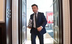 Koalicja PiS-Bezpartyjni na Dolnym Śląsku? PO: Samorządowcy będą tego żałować