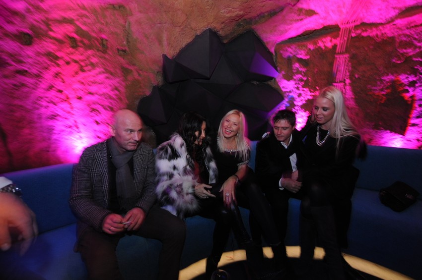 Poznati fudbaler sa ćerkom Anjom i suprugom Snežanom