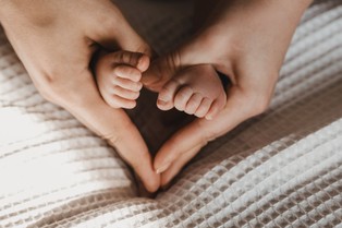 Zgłoszenie urodzenia dziecka w aplikacji mObywatel. Nowa usługa już dostępna dla rodziców