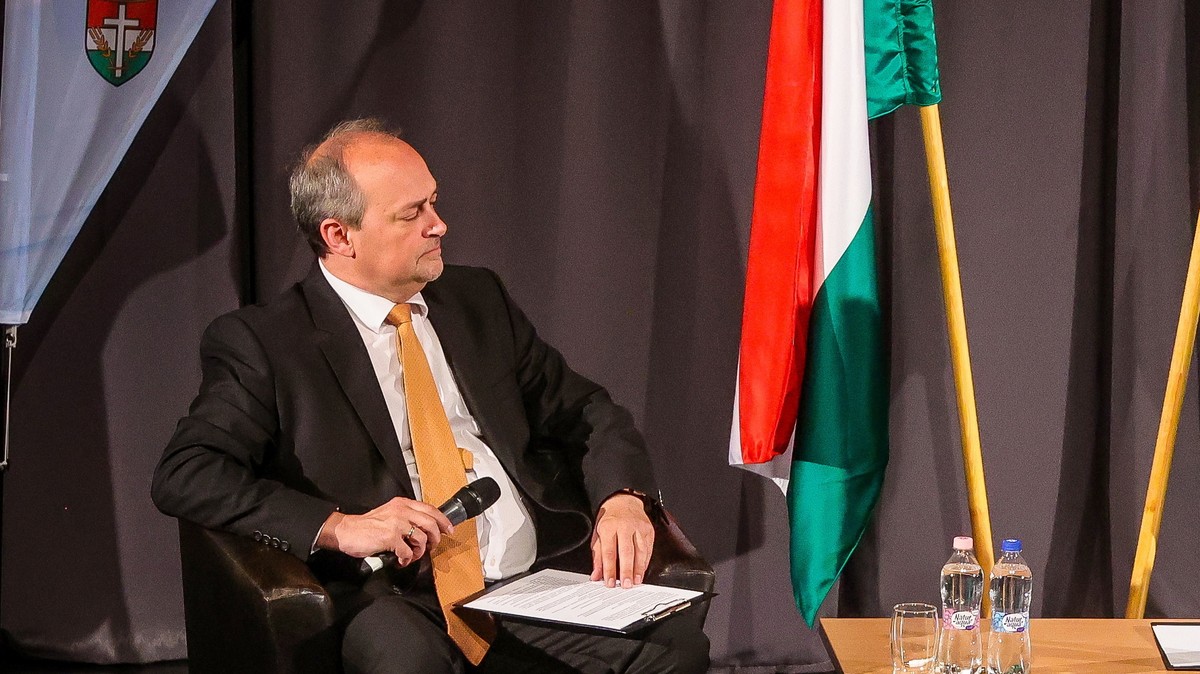 Szekszárdot magabiztosan elhozta a Fidesz jelöltje