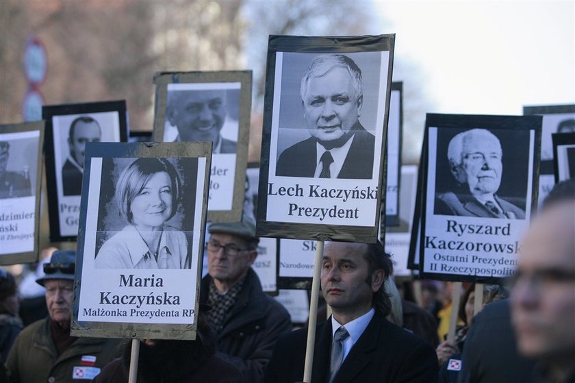 Ostry tekst Mazurka: Więcej nie pójdę pod Pałac!