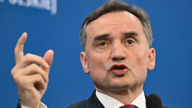 niemcy kpią z ziobry: przynajmniej na x jest nadal bohaterem