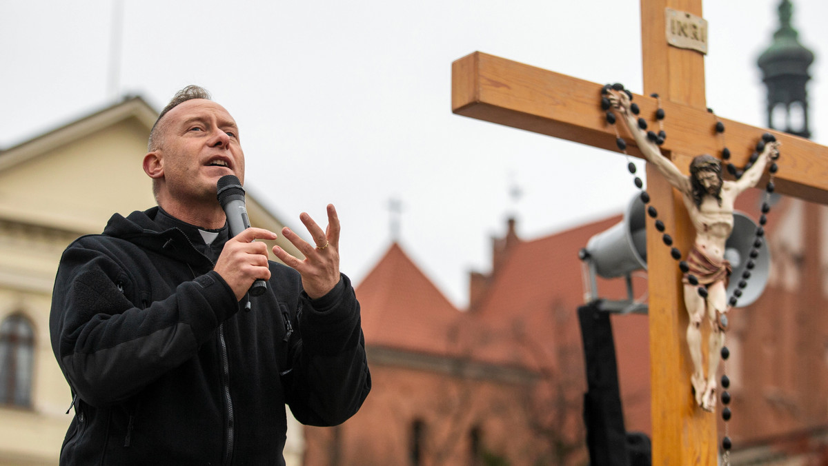 Założyciel Wojowników Maryi został odwołany. Dostał nowe zadanie