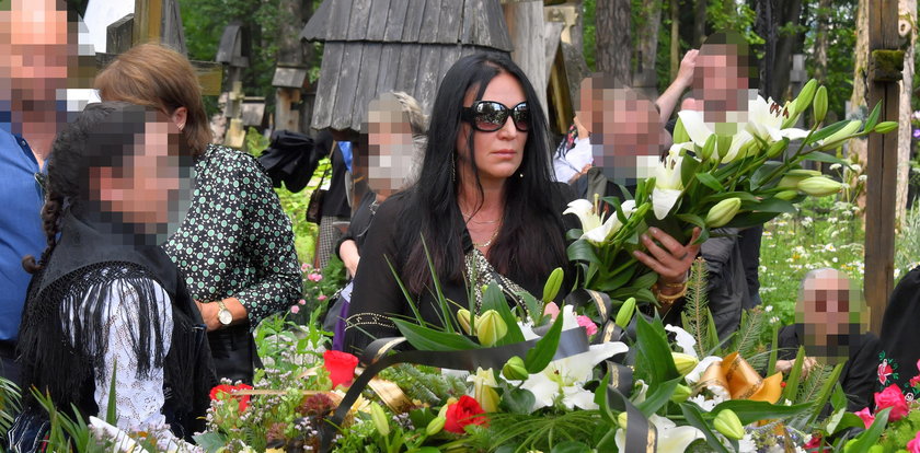 Kayah była na pogrzebie Zofii Karpiel-Bułecki. Ma koronawirusa? Prawda wyszła na jaw