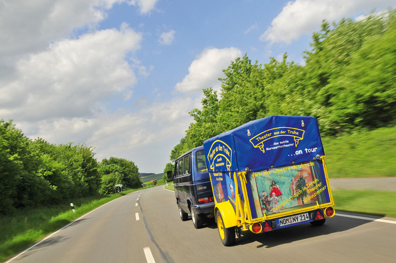 Volkswagn Bulik i jego właściciele - bulikowy lalkarz