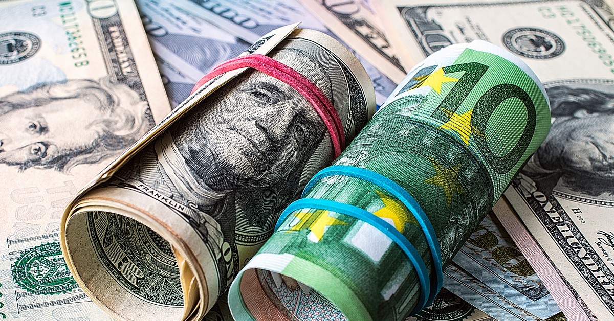 Europejski eksport zagrożony. Drogie euro pogłębia efekt taryf Trumpa