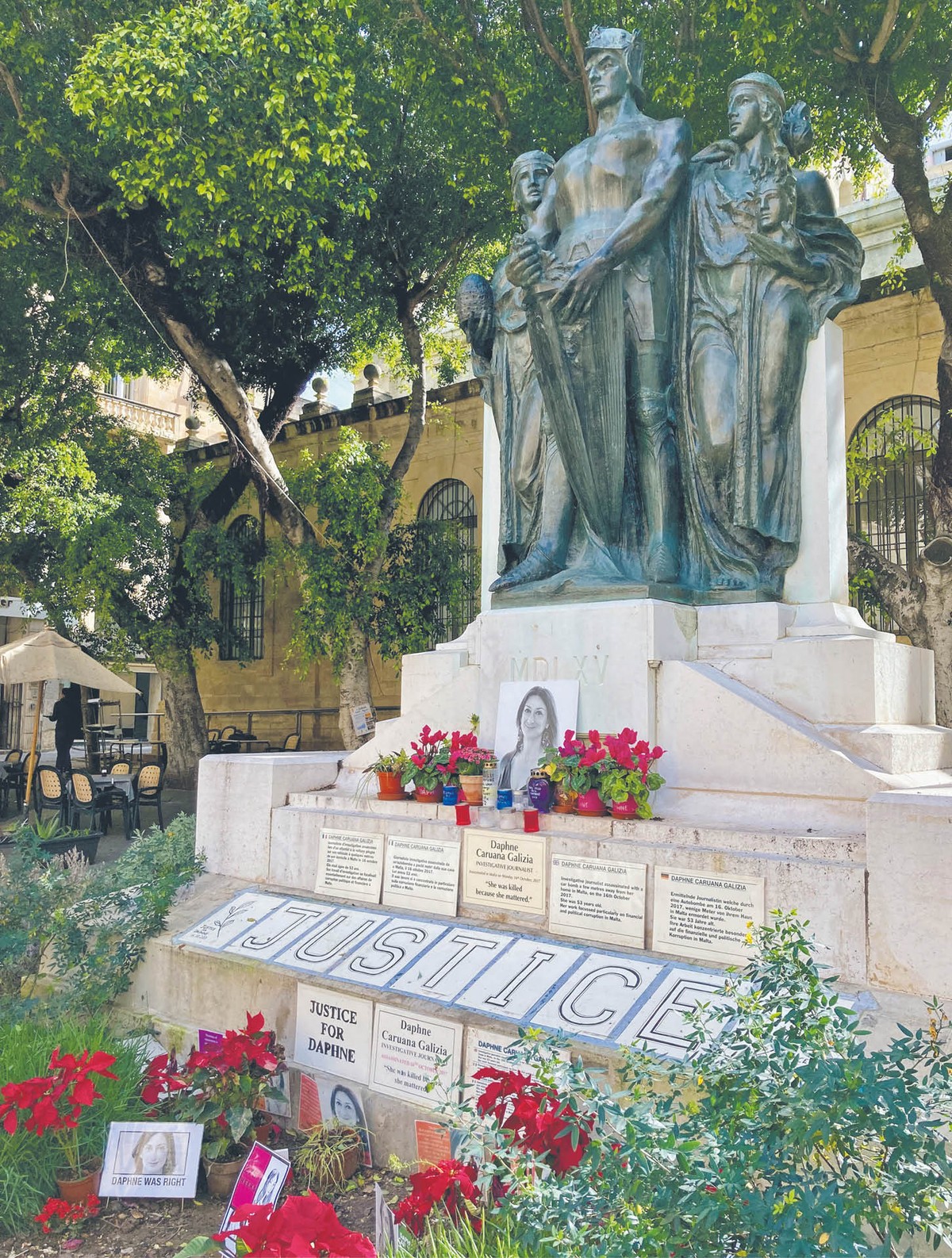 Pomnik poświęcony oblężeniu Malty w 1565 r. wciąż jest miejscem upamiętnienia Daphne Caruany Galizii. Valletta, 23 stycznia 2023 r.