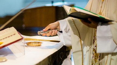 Ksiądz opowiadał o samobójstwach przedszkolakom. Rodzice oburzeni