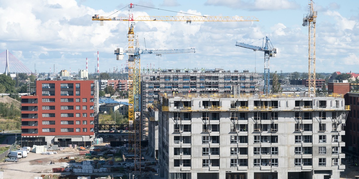 Już dwa badania z rzędu sugerują zmianę pozytywną z punktu widzenia potencjalnych nabywców mieszkań — mówią analitycy.