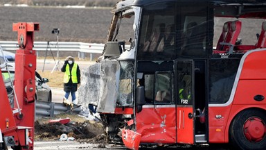 Tragiczny wypadek autokaru na A4. Zarzut dla kierowcy