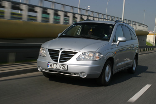 Ssangyong Rodius - Wersja "oszczędnościowa"