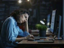 Robisz TO notorycznie! Zachowania, przez które cierpią oczy