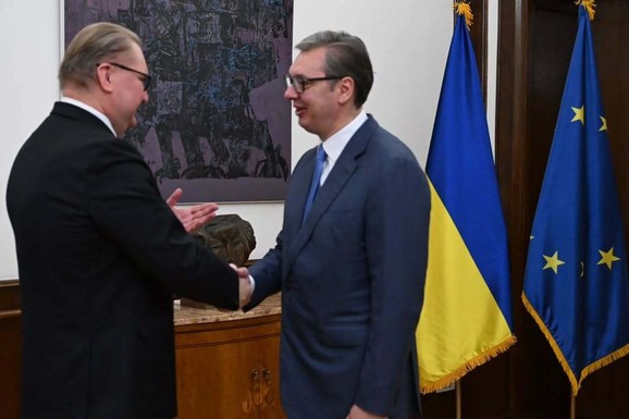 "POSEBAN AKCENAT NA JAČANJU EKONOMSKE SARADNJE" Vučić se sastao potpredsednikom vlade Ukrajine Tarasom Kačkom: "Razmenili smo mišljenja i o evropskim integracijama"