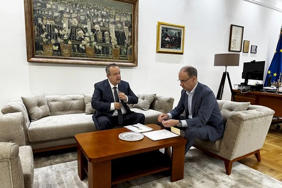 Macut nastavio konsultacije sa ministrima o planovima resora u narednom periodu (FOTO)