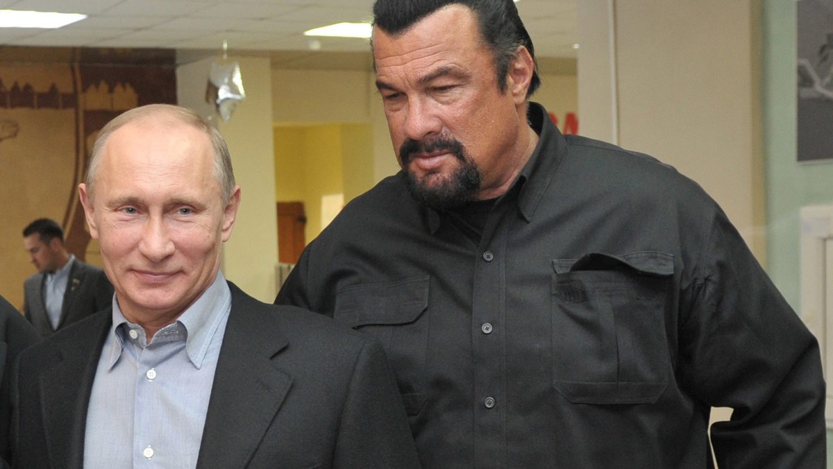 Wojna w Ukrainie. Amerykański aktor Steven Seagal dostał order od Putina