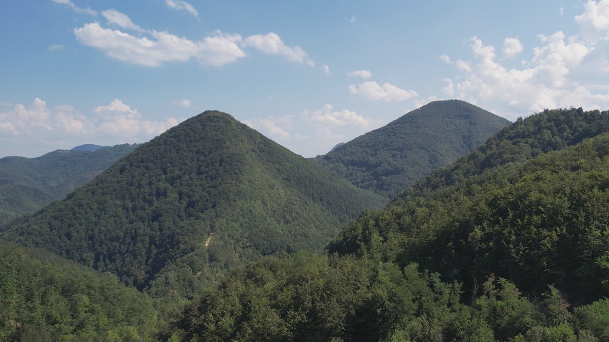 Piramidalna brda u okolini Arilja