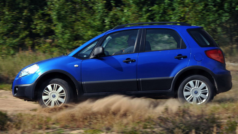 Suzuki sx4 fiat sedici