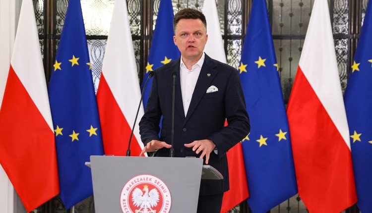 Hołownia po rezygnacji Pawłowicz: Trzeba zacząć obsadzać Trybunał Konstytucyjny