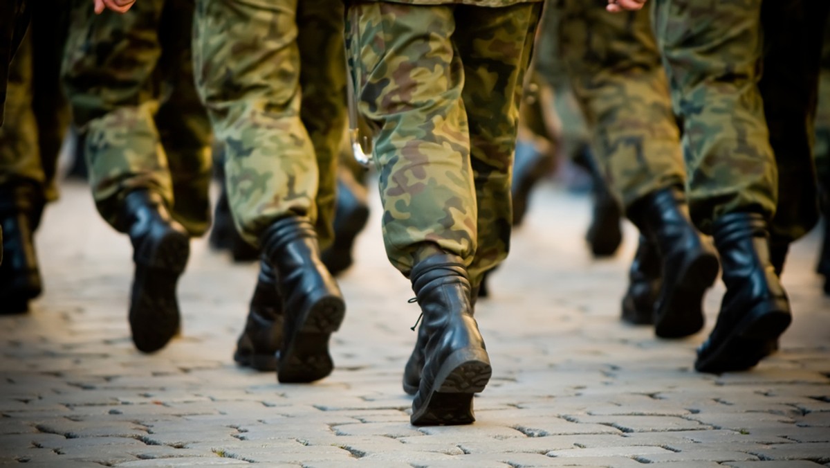 Grupa uczniów z Radomia i Ełku wyjedzie w wakacje na międzynarodowy obóz "Baltic Guards" na Łotwie, organizowany dla młodzieży z klas mundurowych. W obozie wezmą też udział uczniowie z Litwy, Łotwy, Estonii, Ukrainy i Wielkiej Brytanii. W sumie około 130 osób.