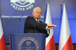 Prezes NBP sygnalizuje obniżki. "Krok w złym kierunku"